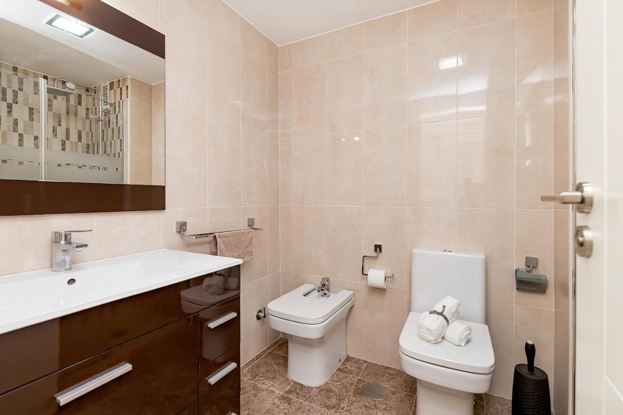 Appartamento Bhost - The King Fuengirola Esterno foto